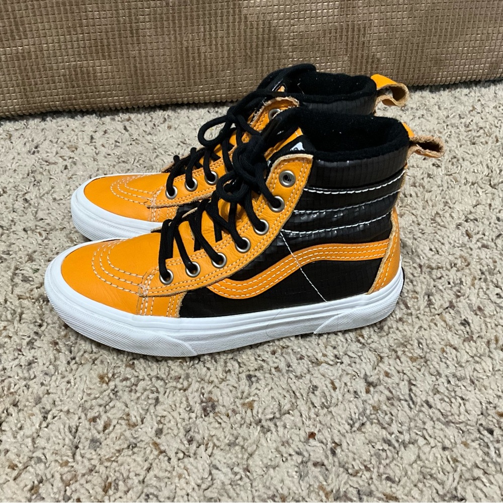 VENS MTE SNEACKER BOYS SIZE 2 BLACK / YELLOW - Picture 5 of 8